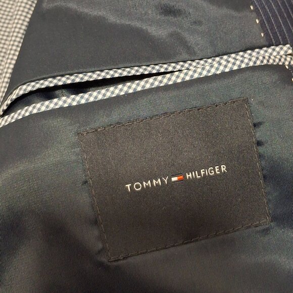 Tommy Hilfiger Mens Navy Pinstripe Suit Jacket Size 44R Two-Button Notch Lapel - Picture 6 of 8